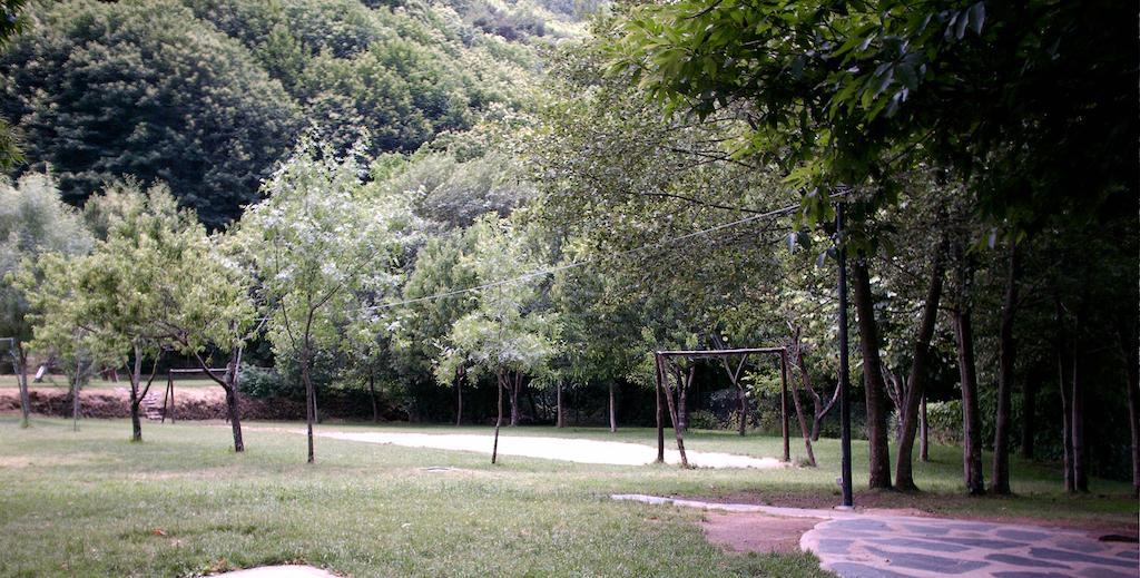 Hervás Albergue Turistico Valle Del Ambroz מראה חיצוני תמונה